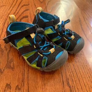 KEEN Toddler Seacamp II CNX MSRP $59 | Black Brilliant Blue | US 10T